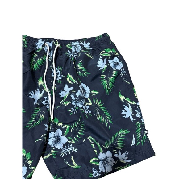 Nautica Navy/Blue Swim Trunks Men’s Size XL NWOT - Picture 4 of 11